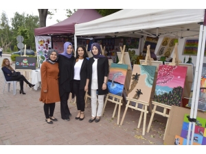 Yıl Boyu Yapılan Eserler Beğeniye Sunuldu