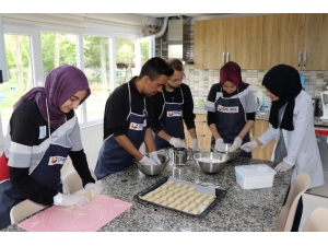 Özel Öğrencilerden, Yardıma Muhtaç Vatandaşlara İftariyelik