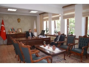 Başkan Yaman, Vali Şentürk İle Bir Araya Geldi