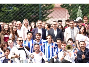 Sentetik Saha Öğrencilerin Hizmetine Açıldı