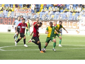 Tff 3. Lig 2. Grup Play-off: Esenler Erokspor: 1 - Van Büyükşehir Belediyespor: 2