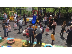 Hakkari’de Okul Öncesi Sınıfları Dışarıya Taşındı