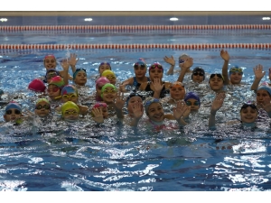Büyükşehir Yüzme Kurs Kayıtları Başlıyor