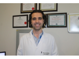 Doç. Dr. Tanrıkulu: “Fıtık Belirtileri Görülen Kişilerin Vakit Kaybetmeden Hekime Başvurmaları Lazım”