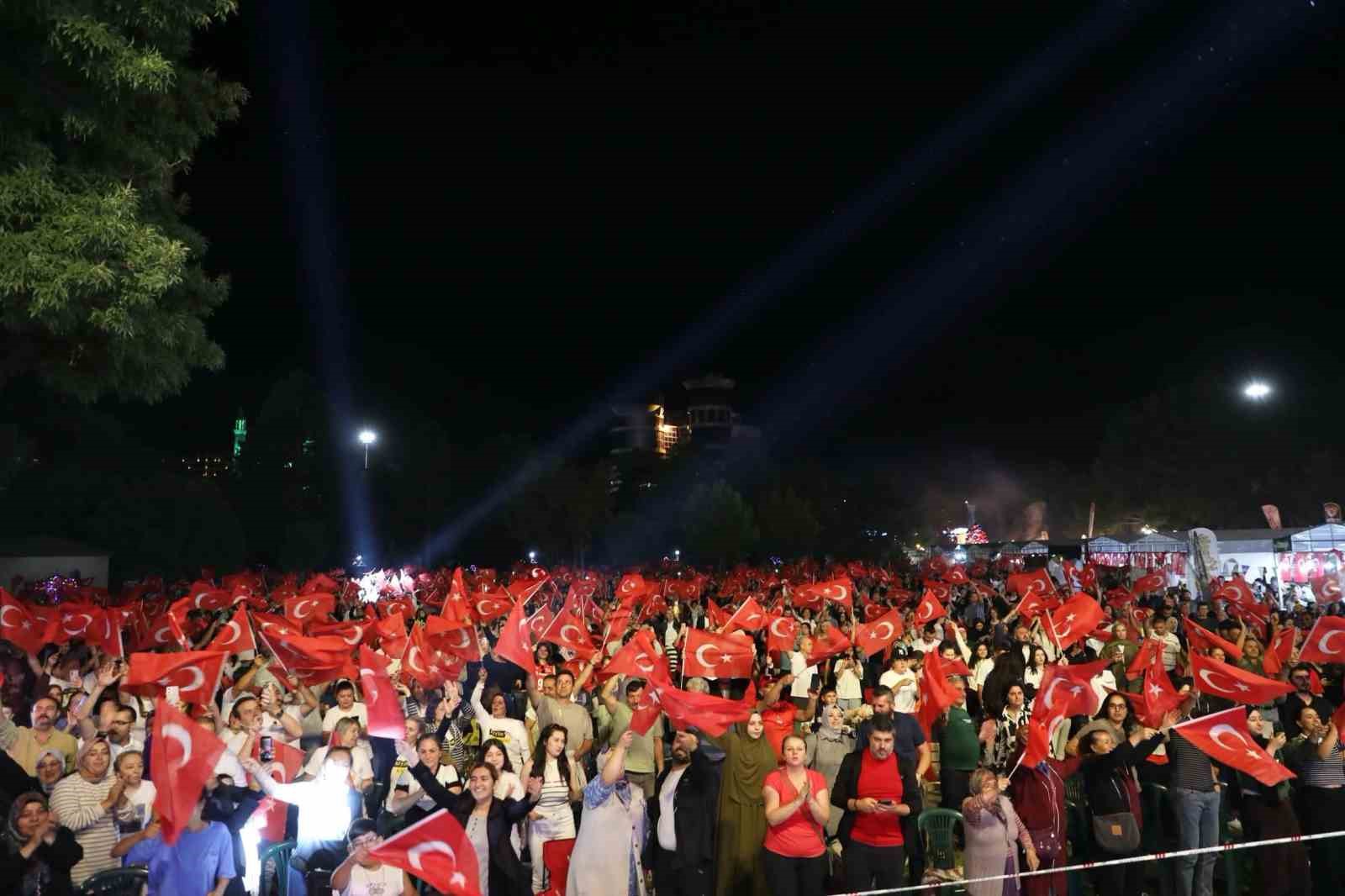 baskan-colakbayrakdar-38-gunluk-organizasyonu-belediye-butcesinden-tek-kurus-harcamadan-gerceklestirdik