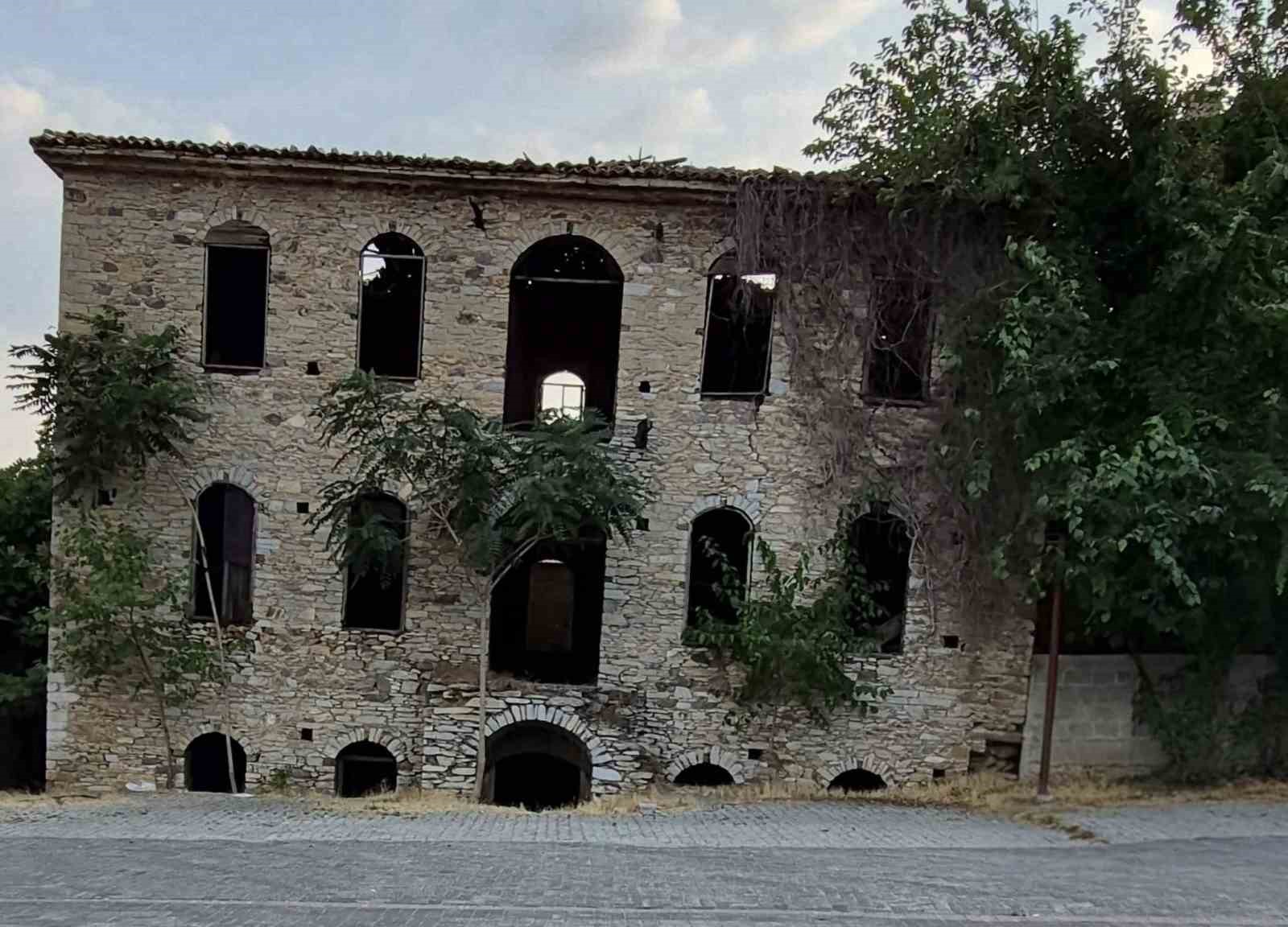 denizli-buyuksehir-beledisi-tarihi-tavas-tas-hana-sahip-cikiyor