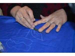 Unutulmaya Yüz Tutmuş Keçe İşleme Sanatını Tekrar Canlandırmaya Çalışıyor