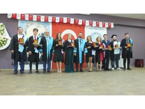 Emeklilikten Sonra Girdiği Okulu Birincilikle Bitirdi