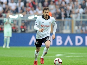 Gözler Dorukhan’da, Yönetim Beklemede