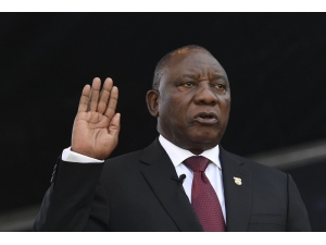 Güney Afrika’da Yeniden Seçilen Ramaphosa Görevine Başladı