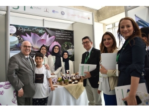 Genç Girişimciler İzmir’de Yarıştı