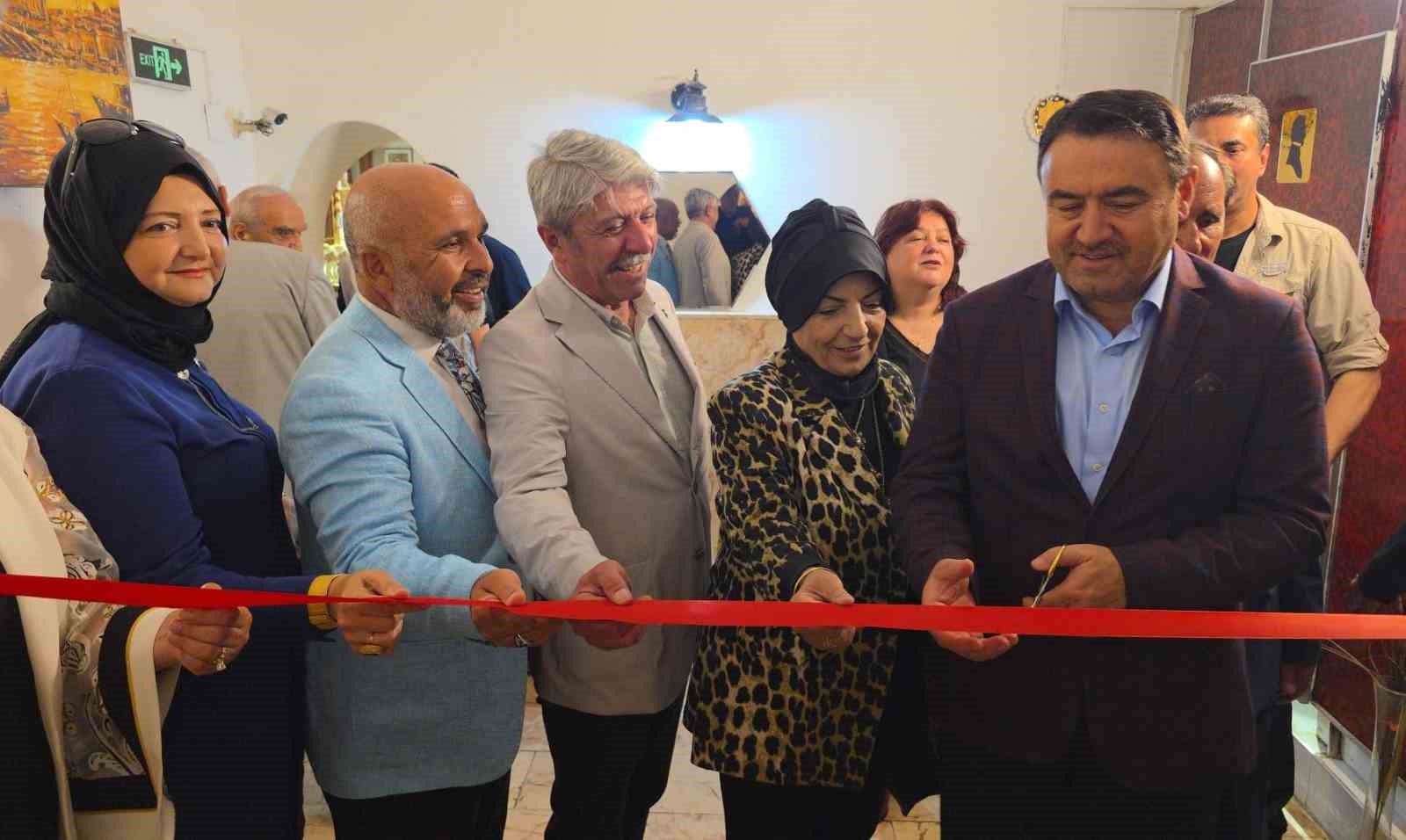tarihi-kucuk-hamam-sanatla-yeniden-hayat-buldu