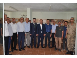 Sumbas’ta Kütüphaneye Kitap Ve Bilgisayar Desteği