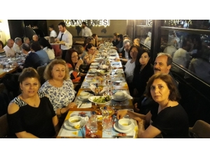 ‘Eskişehir Dostlar Grubu’ İftar Yemeğinde Buluştu