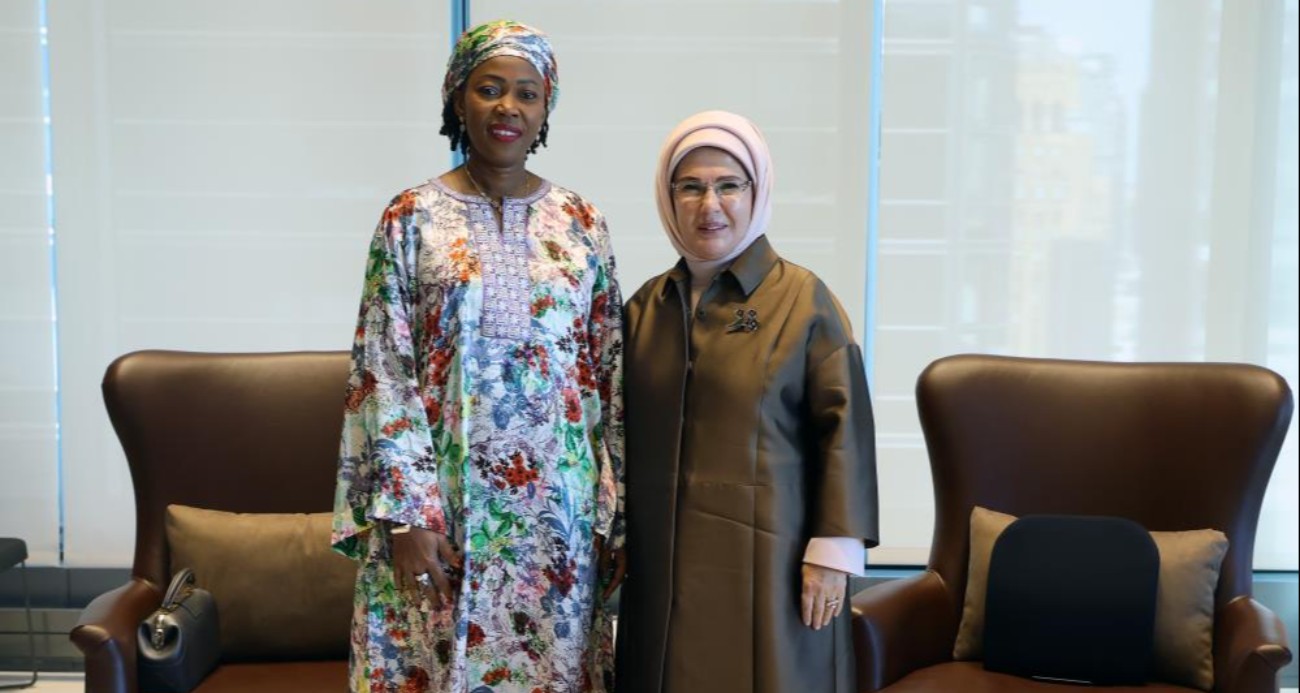 emine-erdogan-sierra-leone-cumhurbaskani-nin-esi-fatima-maada-bio-ile-gorustu