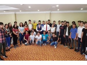 Dicle Elektrik’ten ‘Beyni Etkin Kullanma Sanatı Ve Sınav Taktikleri’ Eğitimi