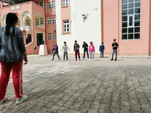 Geleneksel Oyunlarla Teknoloji Bağımlılığı İle Mücadele