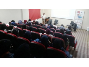 Kız Anadolu İmam Hatip Lisesinde ‘Mesleki Tanıtım Günü’