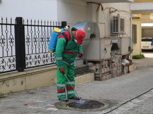 Karaköprü’de Haşereyle Mücadele Sürüyor