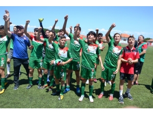 Ayvalık, Karşıyaka’ya Uğurlu Geldi