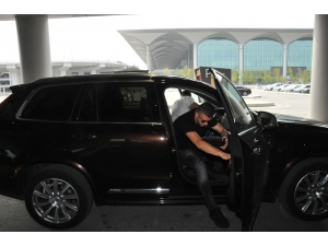 Edin Dzeko: "Tatil İçin Geldim"