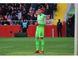 Lung Kalesinde Güven Verdi