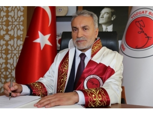 Yeni Rektör, Çiçek Yerine Şehit Aileleri Yararına Bağış İstedi