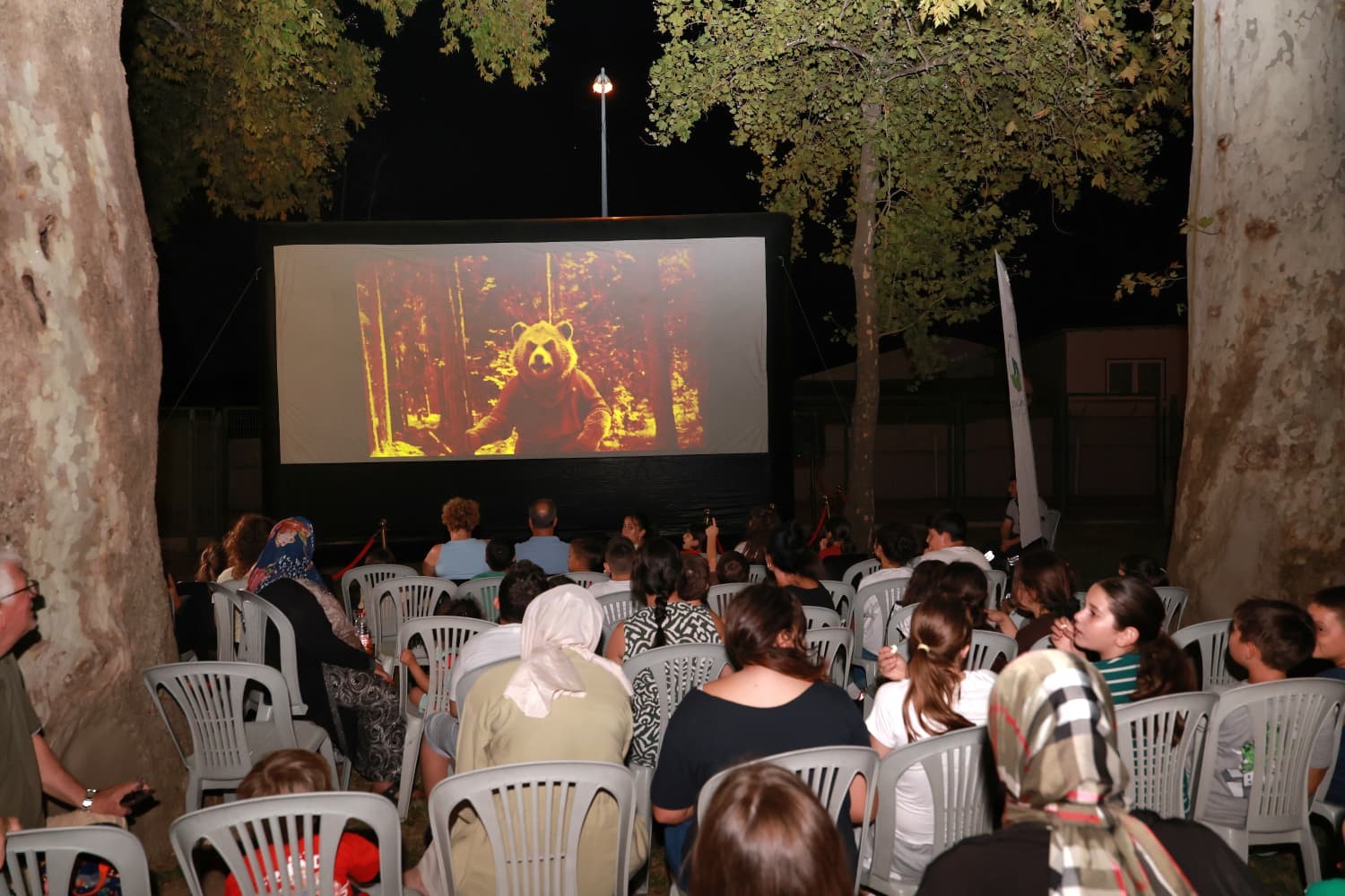 osmangazi-de-yazlik-sinema-cocuklari-bulusturdu