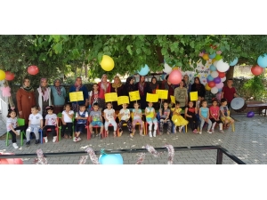 Minikler Anneleriyle Oynayıp Eğlendi