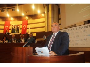 Çetin: "Antalya’da Cadde Ticareti Kalmadığı İçin Ticaret Avm’lere Sıkıştı"