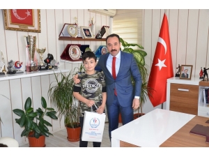 Başarılı Sporculardan İl Müdürü Yıldız’a Ziyaret