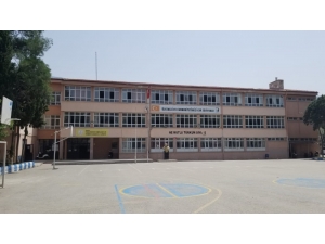 Mezunlarından ’Ticaret Lisesi Kapatılıyor’ İddiaları İlgili Açıklama