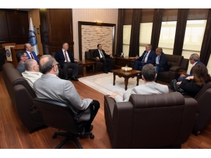 Akü İle Tiran Üniversitesi Protokol İmzaladı