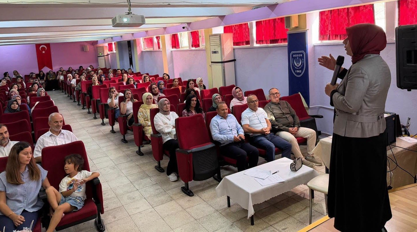 okul-oncesi-ogretmenlerine-turkiye-yuzyili-maarif-modeli-egitimi