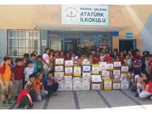 Öğrenciler Harçlıklarıyla Ramazan Kolisi Hazırladı