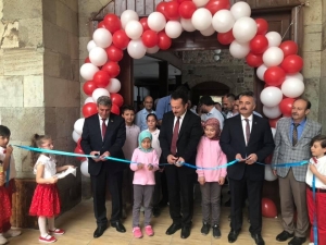 “81 İlde Şanlı Bayrağım” Sergisi Açıldı