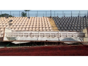 Fırtına Yedek Kulübesini Uçurdu