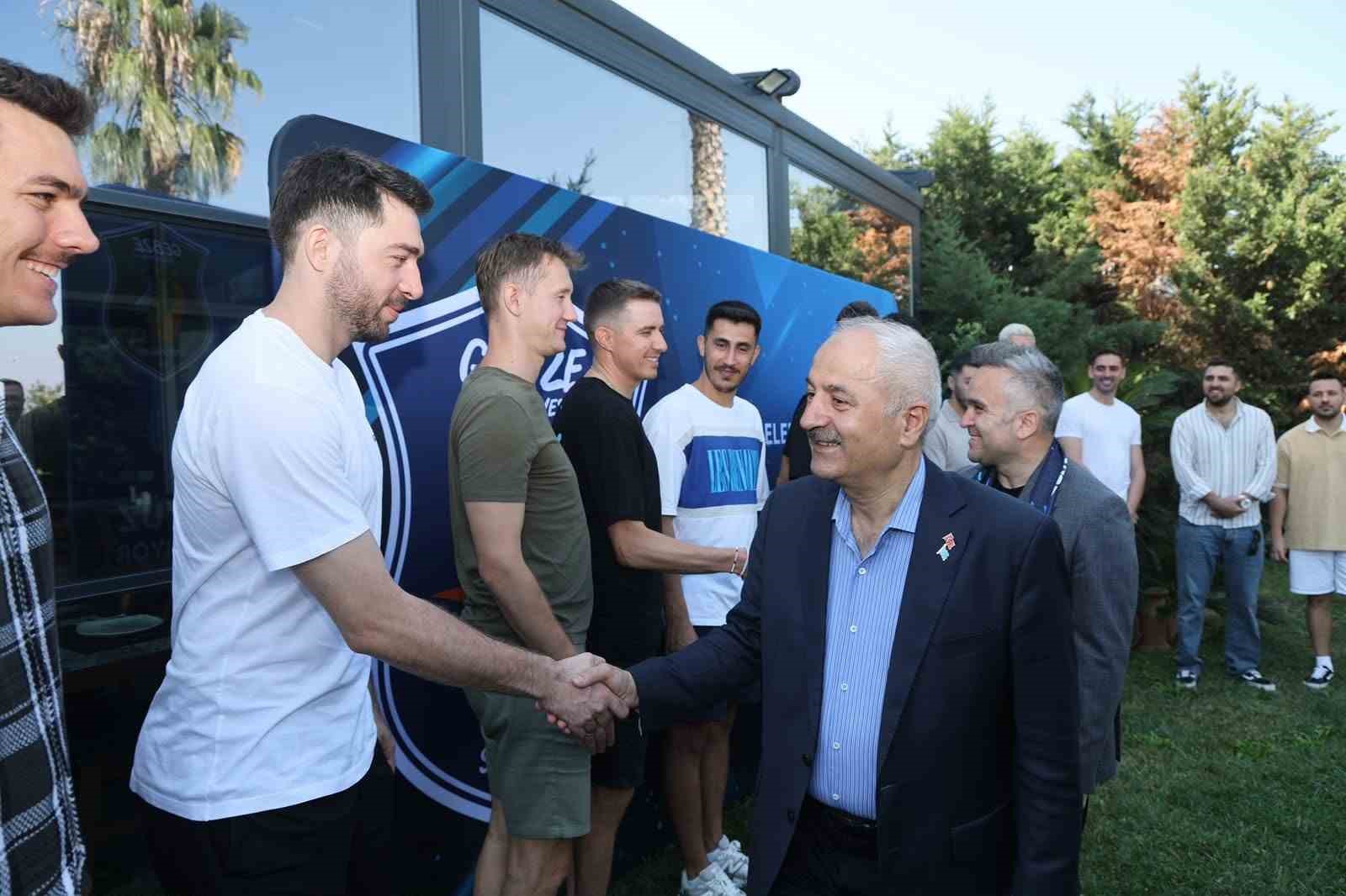 gebze-belediyesi-voleybol-takimi-yeni-sezona-hazir