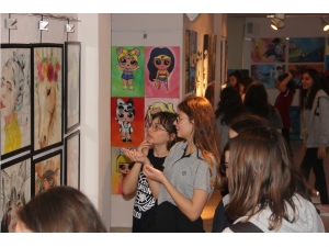 Öğrencilerden Yıl Sonu Sergisi