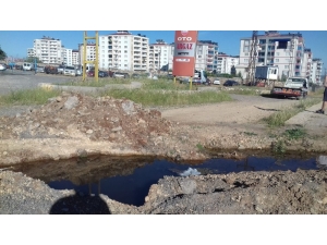 Ergani’de Vatandaşlar Lağım Kokusundan Şikayetçi