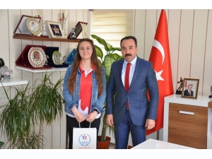 İtalya’da Türkiye’yi Temsil Edecek