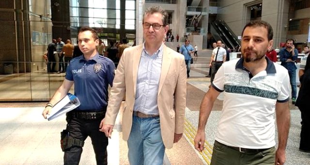 Sabah Saatlerinde Cezaevine Giren Gazeteci Kadri Gürsel Tahliye Oldu