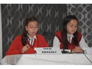 Öğrencilerden “Ermeni Soykırımı Yalanı” Konferansı