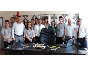 Alaşehirli Öğrenciler Model Uçakta Türkiye 1.’si Oldu