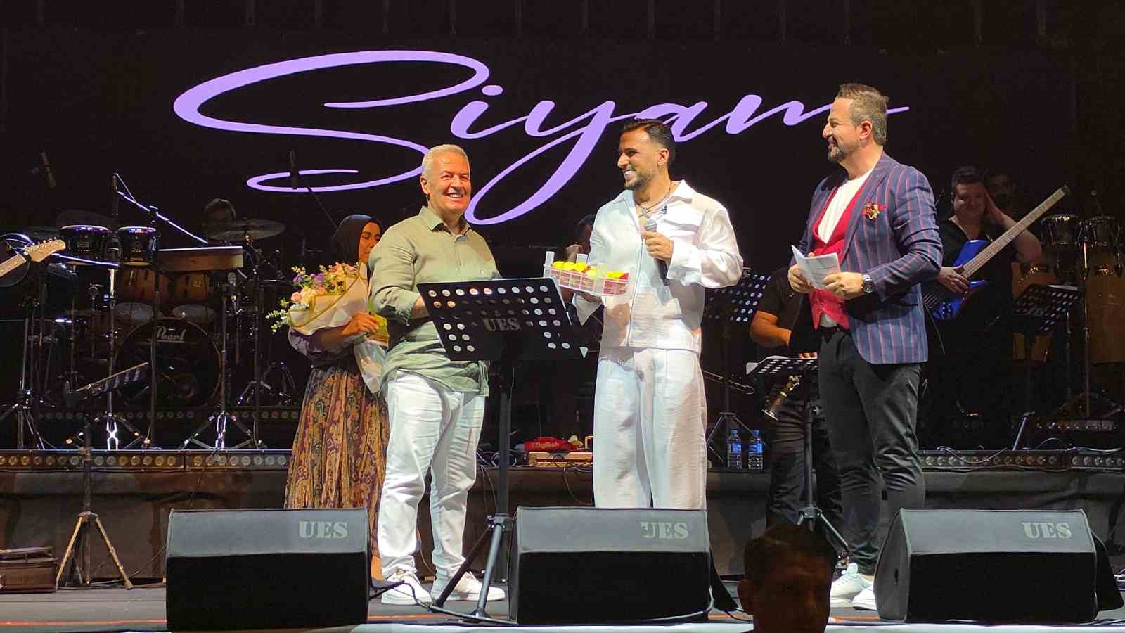 buharkent-te-festival-coskusu-eypio-ile-surdu