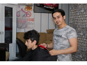 Berberler Pazar Günü Açık