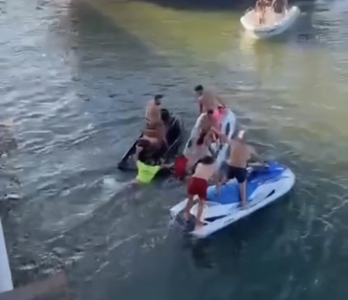 akcakoca-da-jetski-kazasi-1-i-agir-2-yarali