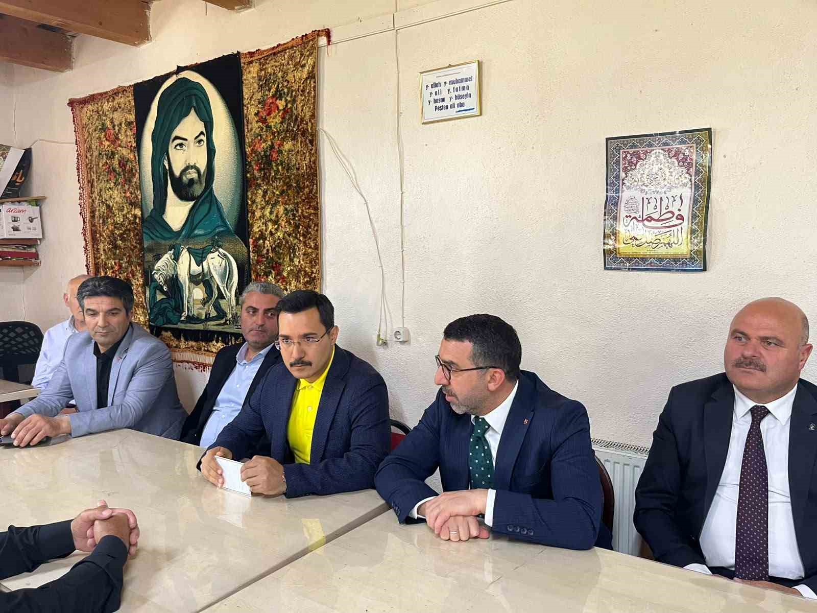 milletvekili-calkin-akyaka-da-muhtarlar-ve-vatandaslarla-bulustu