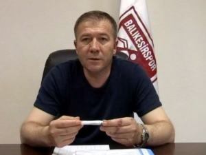 Kongre Günü Adaylıktan Çekildi