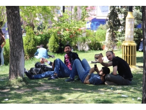 Erzurumlulara ’Afrika’ Şoku; Sıcaklıklar 10 Derece Birden Arttı